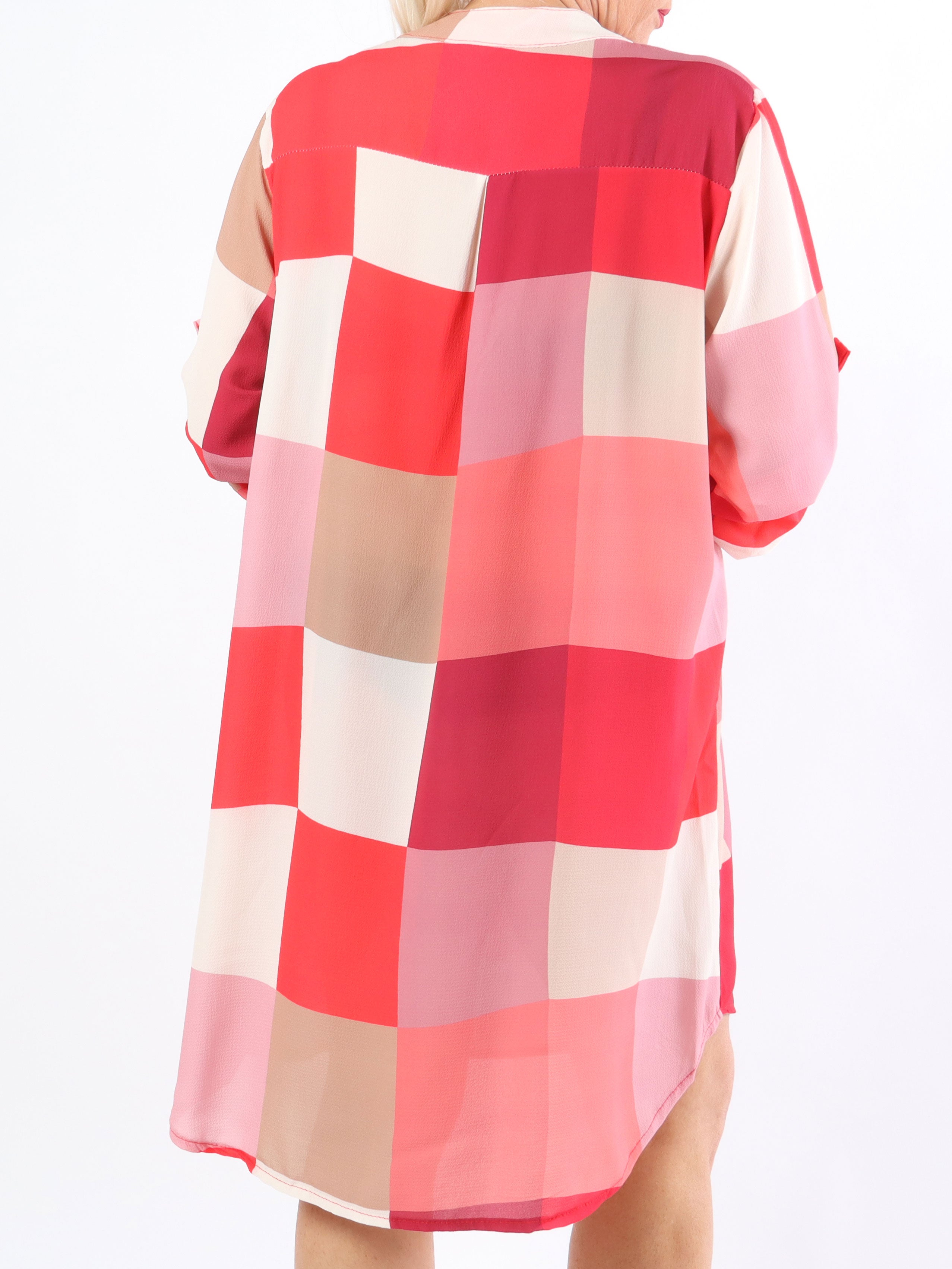 Vanesa Dress Check - Let og luftig plus size kjole